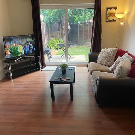 The Swallows Popular Location 3 Bedroom House Free Wi-Fi And Sky Tv In All Rooms Rough Close Esterno foto
