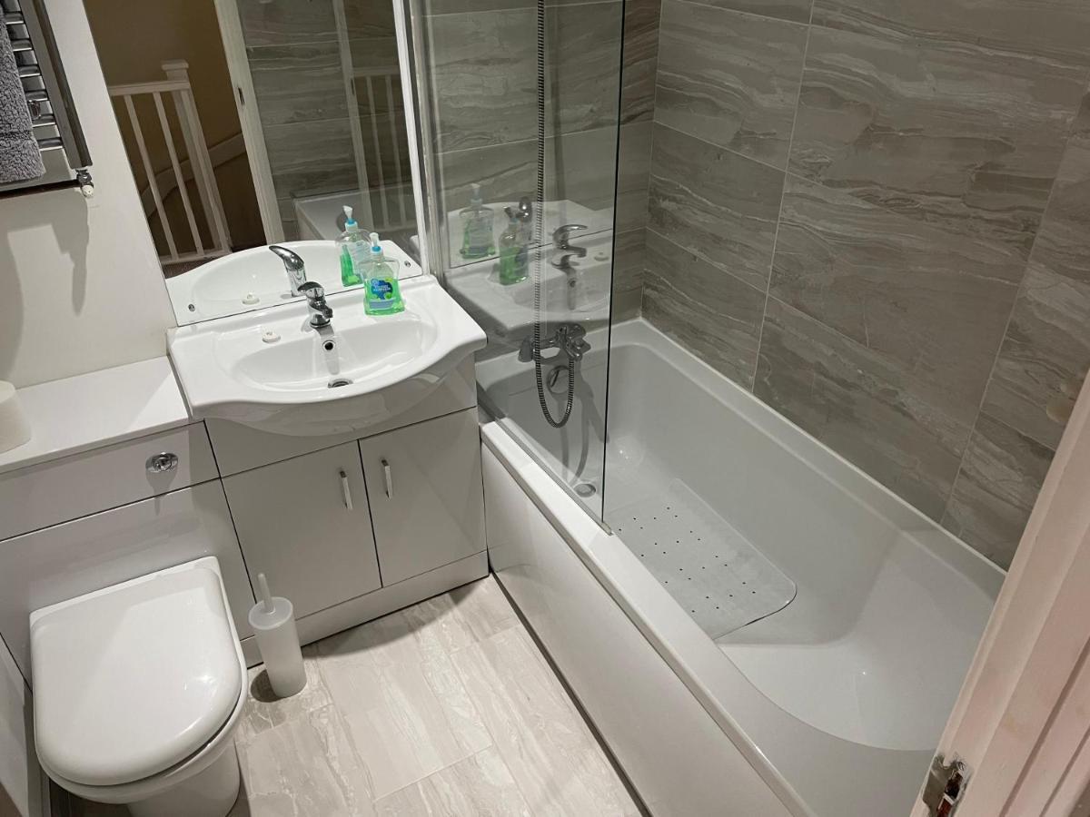 The Swallows Popular Location 3 Bedroom House Free Wi-Fi And Sky Tv In All Rooms Rough Close Esterno foto